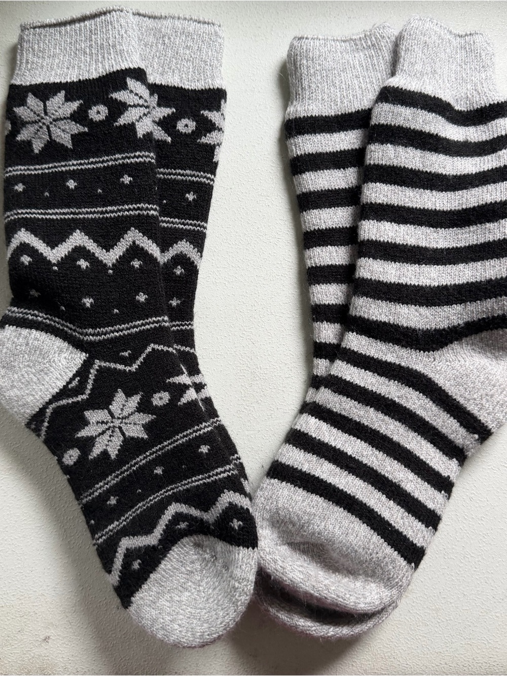 Womens Black & Gray Patterned thick Crew Socks - Pack of 2